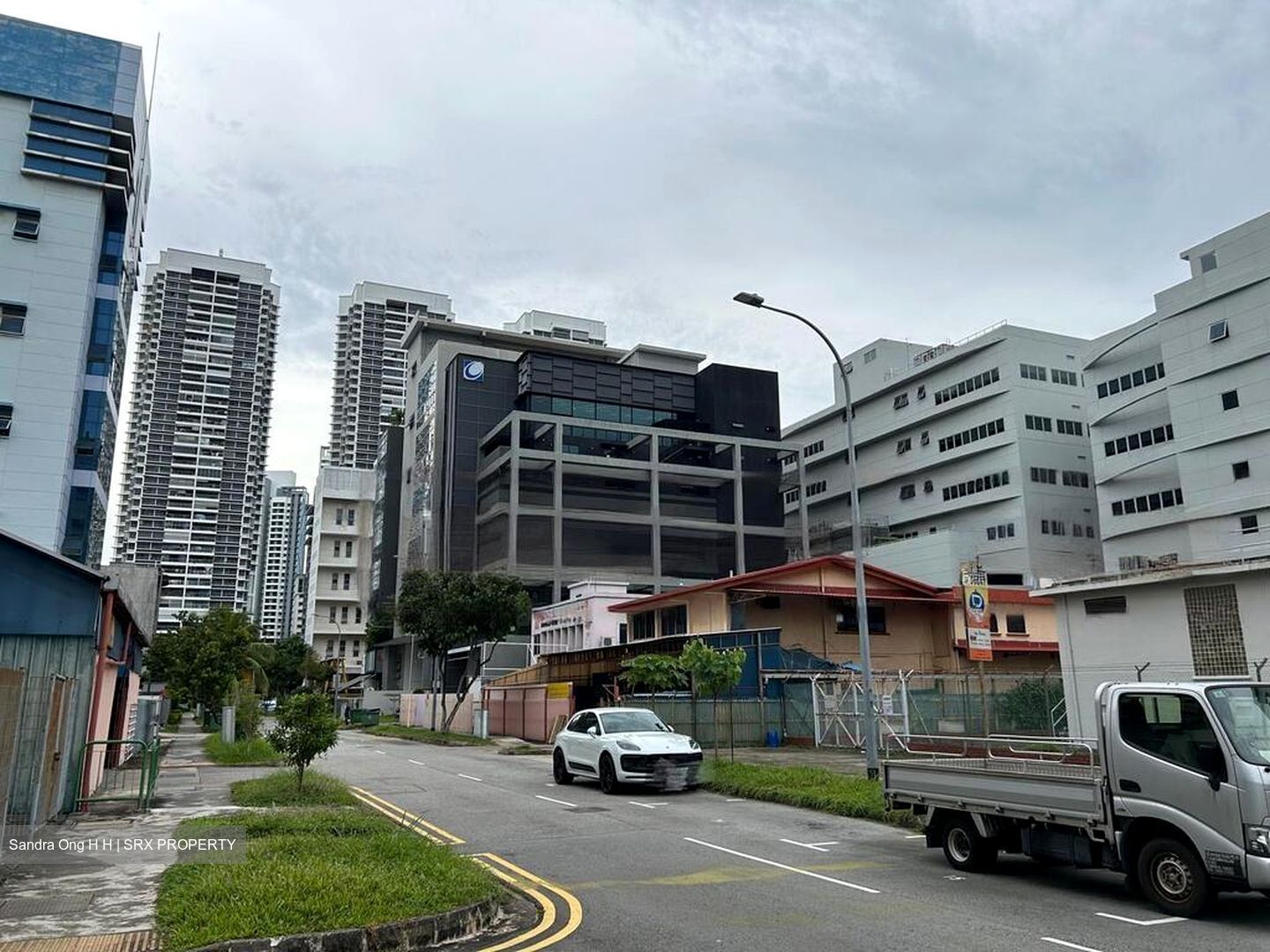 Min Ghee Building (D12), Factory #473617241